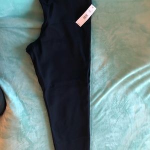 Elie Tahari Pants - Navy blue leggings/ ponte pants NWT Elie Tahari Pants - Navy blue leggings/ ponte pants NWT